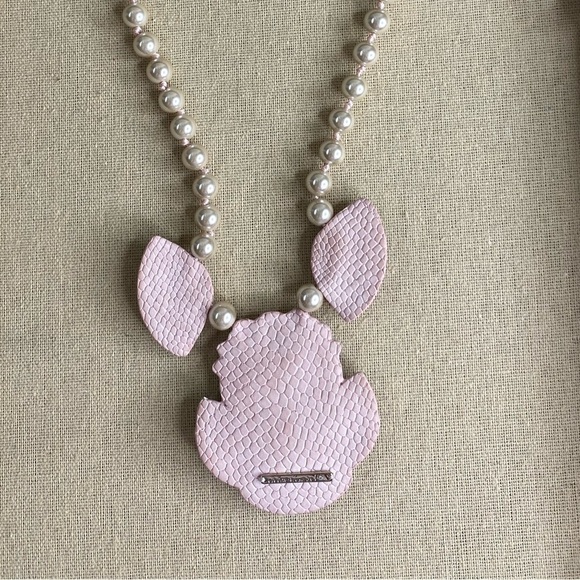 Chloe + Isabel Jolie Convertible Pendant Neckalce - Picture 3 of 5